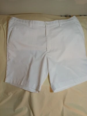 Golf Shorts Cutter Buck 42 White Chino Flat Front Lightweight Antislip Waisband - Image 1 of 4