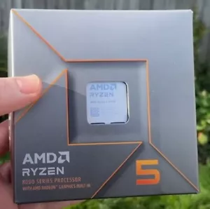AMD Ryzen 5 8500G - Ryzen 5 8000-G Series 6-Core 3.5 GHz Socket AM5 65W Radeon - Picture 1 of 2