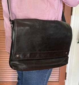 Kenneth Cole Reaction Genuine Leather Laptop/Tablet Shoulder Flapover Bag - Picture 1 of 6