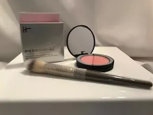 It Cosmetics Bye Bye Pores Poreless Je Ne Sais Quoi Brightening Blush+Brush NIB - Picture 1 of 12