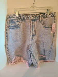 NEW With Tags Wild Fable High Rise Pink Denim Bermuda Shorts Size 14/32 Waist - Picture 1 of 8