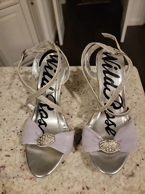 Wild Rose Silver Rhinestone Jewels Open Toe Heels Women's Size 8.5  - Image 1 of 4