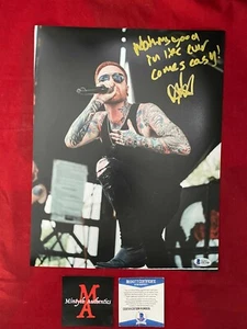 ¡FOTO FIRMADA MATTY MULLINS 11x14! ¡MEMPHIS MAY FIRE! ¡BECKETT! ¡REHECHO EN MISERIA! - Imagen 1 de 4