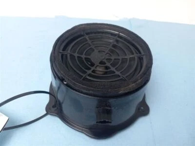 2007 - 2012 AUDI Q7 REAR PASSENGER SPEAKER - Image 1 of 4