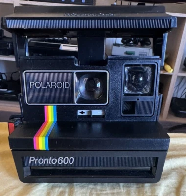 FOTOCAMERA POLAROID PRONTO 600 Vintage Non Testata - Immagine 1 di 4