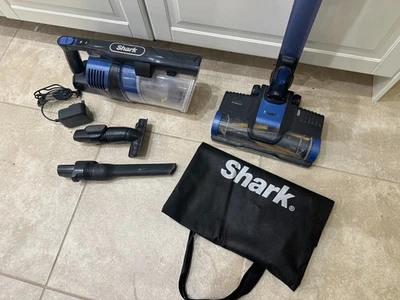 Shark Anti Hair Wrap Cordless Pet Vacuum Cleaner Fold Away, Accessories A+++ Con - Image 1 of 4