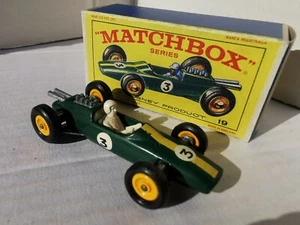 Diecast metal Matchbox 1960's N.19 LOTUS mint in reproduction box. - Foto 1 di 3
