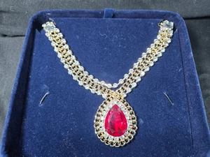 Stauer Ruby Red DiamondAura Teardrop Pendant Necklace Gold Tone 26185 - Picture 1 of 12