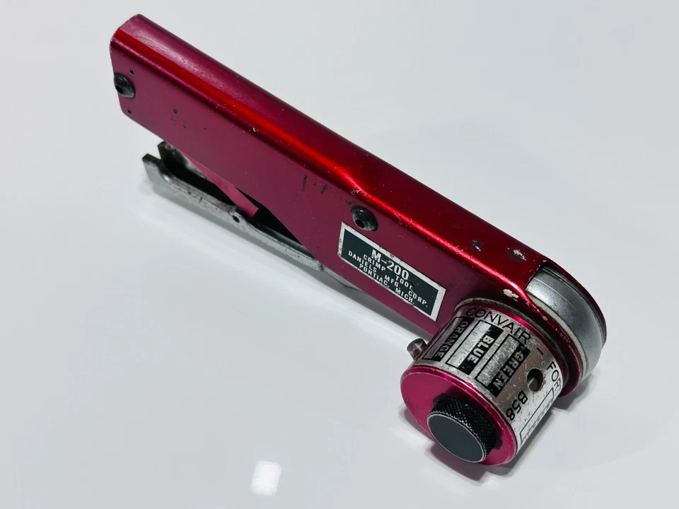 Herramienta de prensado DMC Daniels M-200 Foto 1 de 4