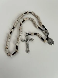 Erscheinungsberg Naturstein Handarbeit katholischer Rosenkranz aus Medjugorje Terra - Bild 1 von 6