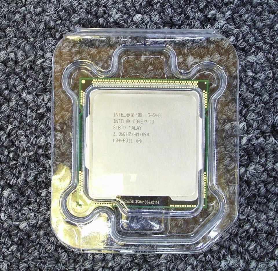 Intel Core i3 540 3.06GHz. ClarkDale Desktop CPU/Processor LGA1156 SLBDT - Image 1 of 1
