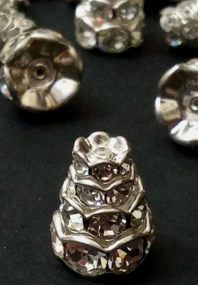 10pz perline separatori a Cono,mm13 con 4 file di Cristalli,Metallo.Preziosi. - Immagine 1 di 4