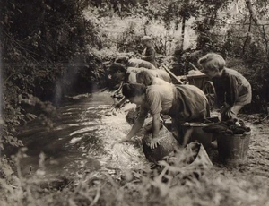 France WWII Normandy Liberation Doing Laundry old Photo Lawrence Riordan 1945 - Picture 1 of 3