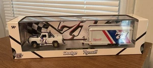 1974 Dodge W200 & 1971 Plymouth Cuda M2 Machines 1:64 Scale Auto Haulers R85 - Picture 1 of 7