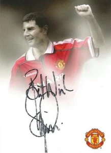 MAN UNITED* DENIS IRWIN SIGNED 6x4 ACTION PROMO/PHOTO+COA - Imagen 1 de 1