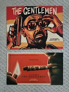 2 CARTE FILM GUY RITCHIE THE GENTLEMEN uomo grotta teatro USA PUBBLICITÀ 17" NUOVE - Foto 1 di 13