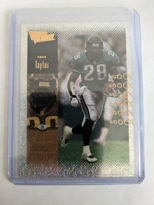 🏆 2000 Ultimate Victory Parallel FRED TAYLOR #42 JACKSONVILLE JAGUARS - Bild 1 von 2