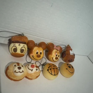 Lote (7) Dijes blandos “Pan” Disney Minnie Mickey Pluto Donald Chip Dale Smile - Imagen 1 de 20