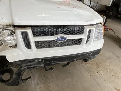 Rejilla Sport Trac compatible con 01-05 EXPLORER 1802373 Foto 1 de 4