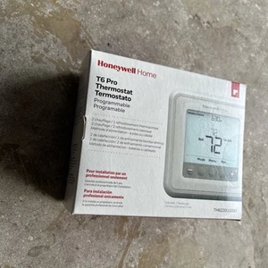 Honeywell T6 Pro Digital Programmable Thermostat - TH6220U2000/U - Picture 1 of 3