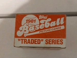 1981 Topps Traded Baseball Set 132 Cards, Tim Raines RC, Fernando Valenzuela RC - Picture 1 of 2