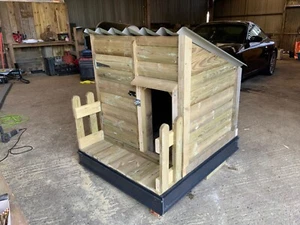 dog kennel - Picture 1 of 8