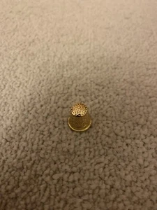Franklin Mint Monopoly Collectors Edition Gold Playing Token Thimble - Picture 1 of 1