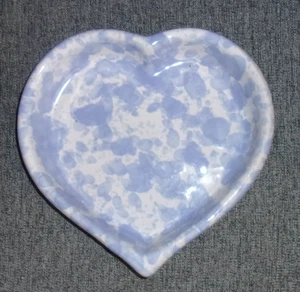 Bennington Potters DAVID GIL Agate Morning Glory Blue Heart Shaped Trinket Dish - Picture 1 of 3