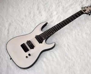 Chitarra elettrica 7 corde trasparente corpo bianco motivo tigre, accessori neri - Foto 1 di 12