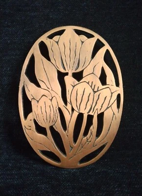 Precioso Remache de Tulipán Ovalado de Cobre sobre Hierro Fundido 7-3/4" x 5-3/4" Contador Ahorrador Foto 1 de 4