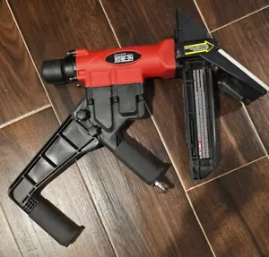 Norge 10050952 Floor Nailer 15.5 G- Stapler 16g-cleat. 2 In 1 Design - Picture 1 of 5