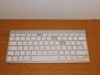pour pièces CLAVIER original APPLE A1314 Keyboard 3 Bluetooth - Photo 1/4