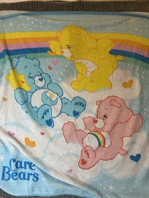 Винтажное флисовое одеяло 2003 Care Bears Rainbow Funshine Throw - Изображение 1 из 4