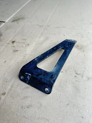 Aprilia RSV4 2010 montaje de escape Foto 1 de 3