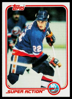 1981-82 Topps #125 East Mike Bossy - Image 1 of 2