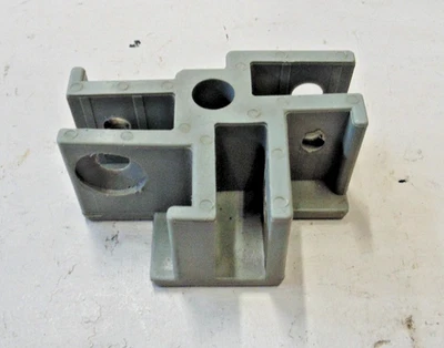 E-Z UP EZ Up Endeavor 10x20 RICAMBI Tettoia Connettore Plastica 3 Vie Trave Esterna T ✅ - Immagine 1 di 4