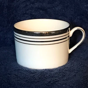 NEW OS LENOX / KAT SPADE DOWNING STREET FLAT CUP - GOLD & PLATINUM RINGS - MINT - Picture 1 of 5
