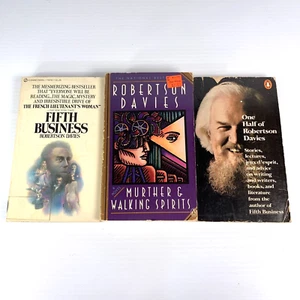 Robertson Davies Lot 3 Vtg Books - Fifth Business, Murther & Walking Spirits + - Foto 1 di 5