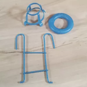 Lotto pezzi di ricambio scala piscina anello vita piscina Mattel vintage BARBIE 1980 Dream - Foto 1 di 5
