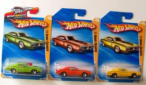 HOT WHEELS 2010 NEW MODELS LOT THREE '71 DODGE CHARGER GREEN, ORANGE, YELLOW NIP - Picture 1 of 1