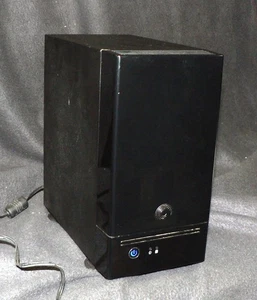 Seagate BlackArmor NAS 220 P/N:9SR5A4-500 NAS 2TB Capacity - Picture 1 of 3
