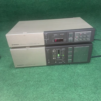 Amplificador estéreo Pioneer A-X50 y sintonizador sintetizado F-X50 Foto 1 de 4