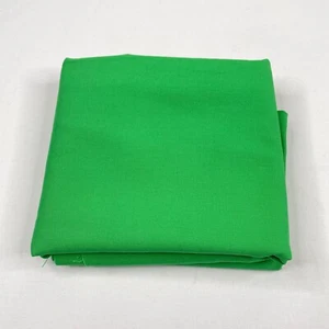 Moda BELLA SOLIDS 2020 Green Parakeet 9900 415 Cotton Quilt Fabric 1 Yard - Picture 1 of 3