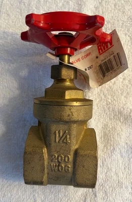 Red-White Valve Corp.- Brass gate valve 1-1/4 FIP, 200 WOG -open box - Image 1 of 4
