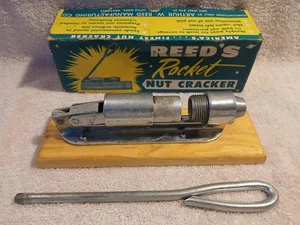 Vintage 1950's Reed’s Rocket Nut Cracker R-300 With Original Box  - Picture 1 of 17