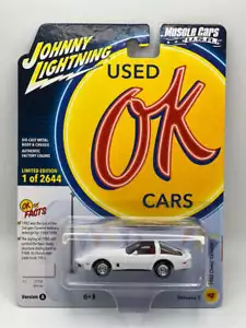 Johnny Lightning Muscle Cars USA - 1982 Chevy Corvette (white) - Picture 1 of 1