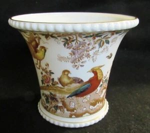 ROYAL CROWN DERBY OLDE AVESBURY MACETA CACHÉ 4 5/8" ALTO COMO NUEVO - Imagen 1 de 4