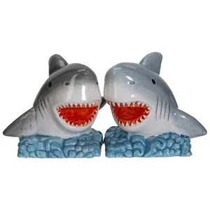 Shark Jaws King of the Ocean Keramik Salz und Pfefferstreuer Set - Bild 1 von 4