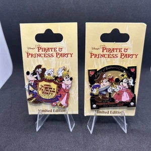 Two Disney Pirates And Princesses Pins 2007 Mickey And Minnie Mouse - Picture 1 of 2