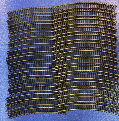 LOT of 28, HO GAUGE SCALE TRAIN TRACK BRASS 18" R RADIUS CURVED TRACK lotG - Image 1 of 4